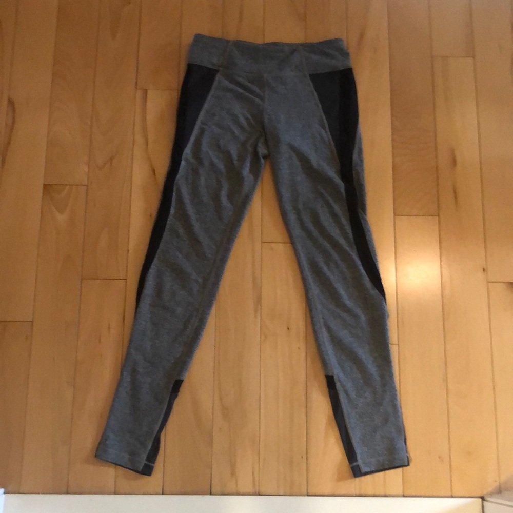 Gray Y14 girls athleta leggings